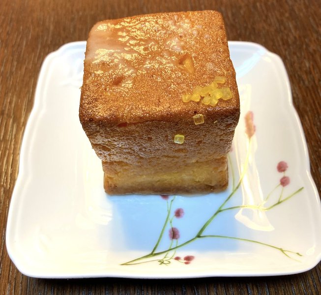 スタバ　レモンキューブケーキ